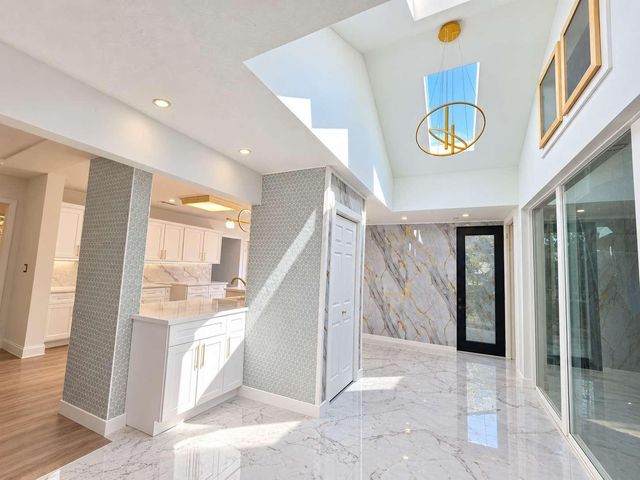 5118 Burt Street, Houston, TX 77018