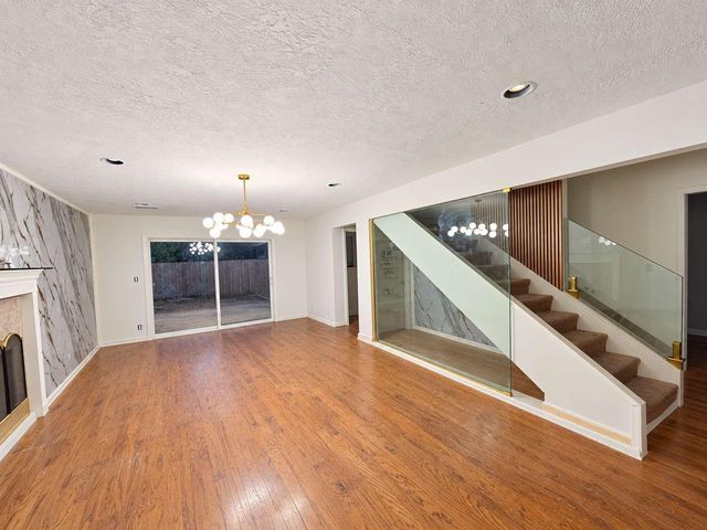5118 Burt Street, Houston, TX 77018