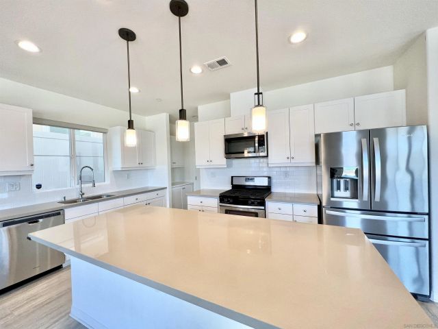 7260 Wembley, San Diego, CA 92120