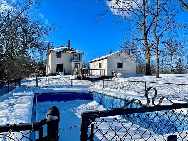 250 Center Road, Bedford, OH 44146