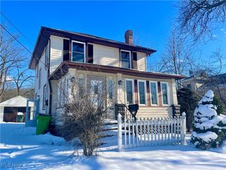 250 Center Road, Bedford, OH 44146