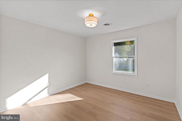 34 SANFORD RD, Pennsville, NJ 08070