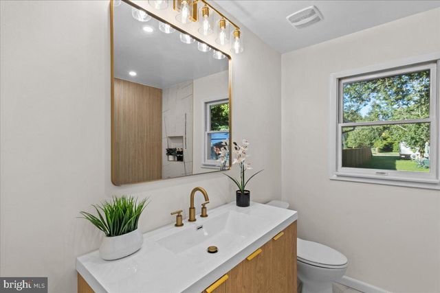 34 SANFORD RD, Pennsville, NJ 08070