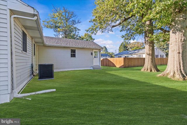 34 SANFORD RD, Pennsville, NJ 08070