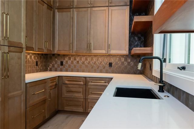 2650 Roswell Road, Marietta, GA 30062