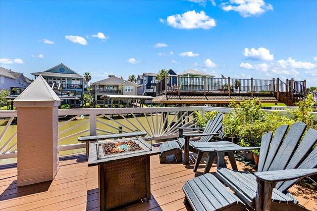 123 Port Street, San Leon, TX 77539