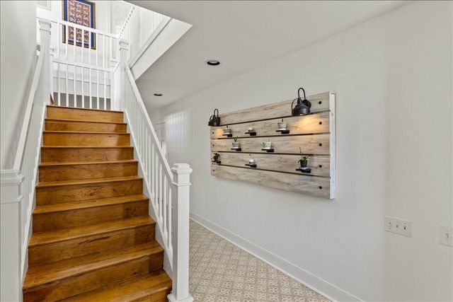 123 Port Street, San Leon, TX 77539