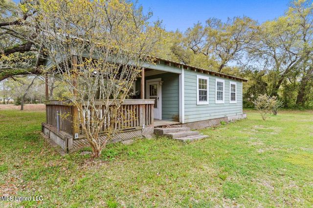 8501 Point Aux Chenes Road, Ocean Springs, MS 39564