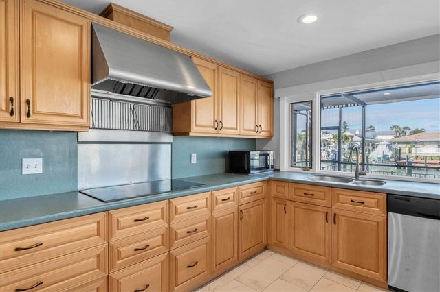 4935 62ND AVENUE S, St Petersburg, FL 33715