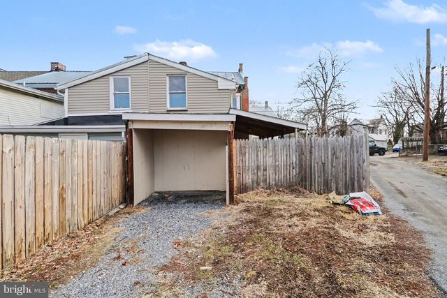 36 KERRS AVE, Carlisle, PA 17013