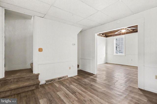 36 KERRS AVE, Carlisle, PA 17013