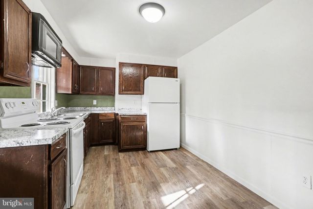 36 KERRS AVE, Carlisle, PA 17013