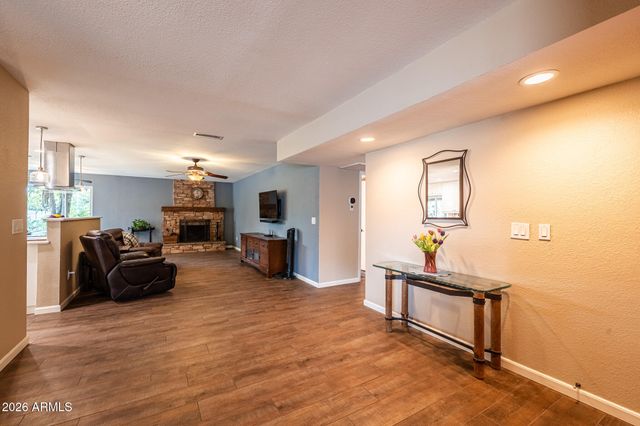 4523 E Voltaire Avenue, Phoenix, AZ 85032