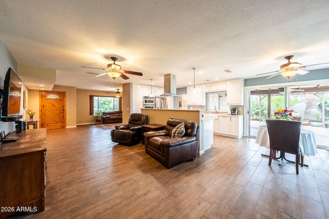 4523 E Voltaire Avenue, Phoenix, AZ 85032