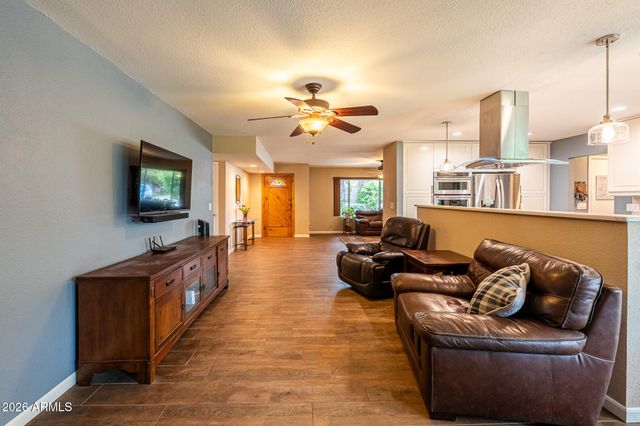 4523 E Voltaire Avenue, Phoenix, AZ 85032