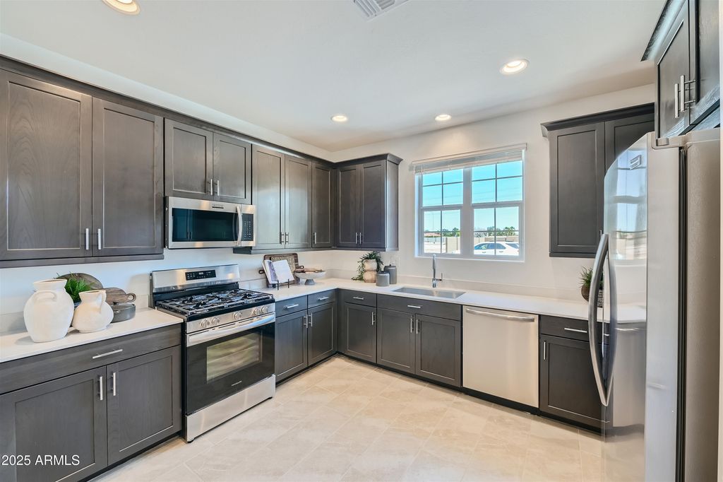 8315 E PETRA Avenue, Mesa, AZ 85212 — photo 3