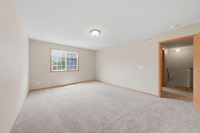 14172 Plymouth Avenue 28, Burnsville, MN 55337