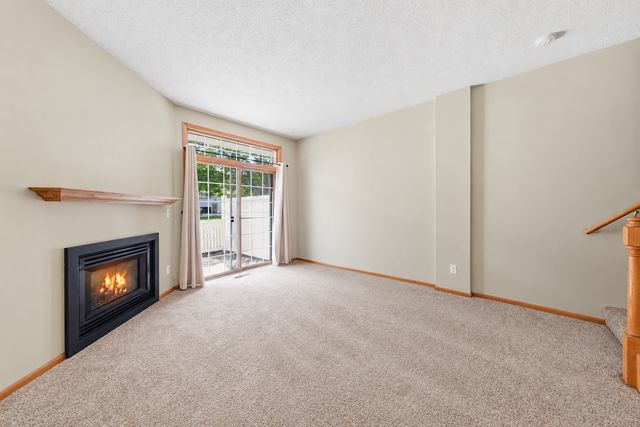 14172 Plymouth Avenue 28, Burnsville, MN 55337