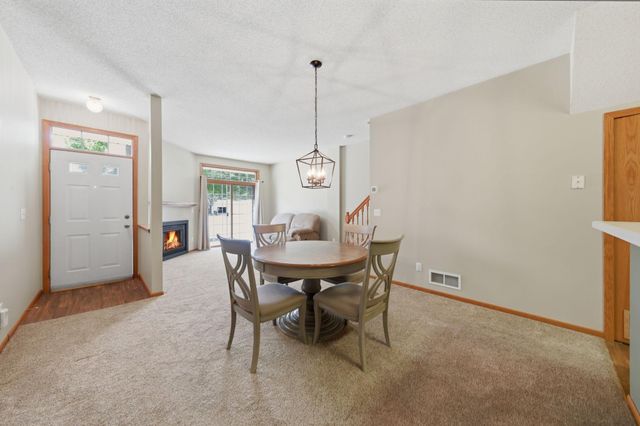 14172 Plymouth Avenue 28, Burnsville, MN 55337