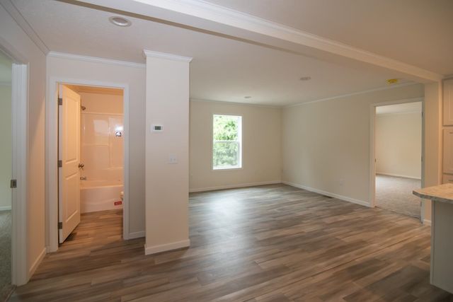 9 Cartwright Drive, Londonderry, NH 03053