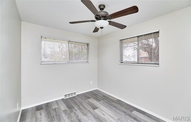 11711 Bridgevale Avenue, St Louis, MO 63138