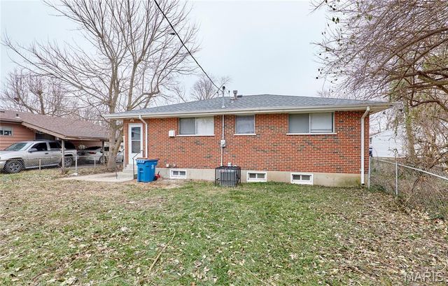 11711 Bridgevale Avenue, St Louis, MO 63138