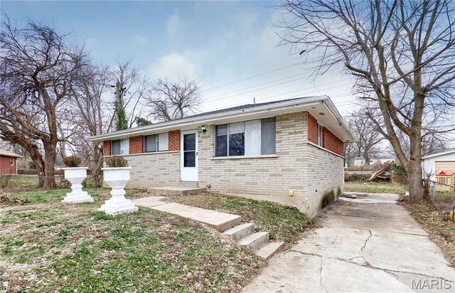 11711 Bridgevale Avenue, St Louis, MO 63138