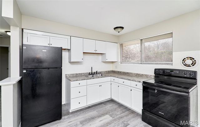 11711 Bridgevale Avenue, St Louis, MO 63138