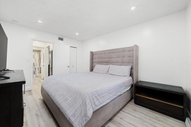 2710 Riverside Drive 201a, Coral Springs, FL 33065