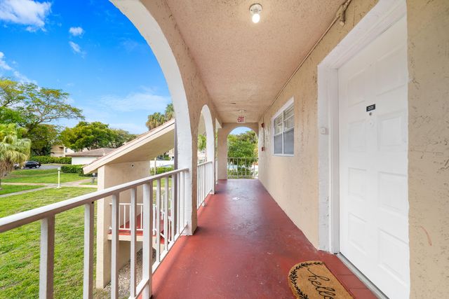2710 Riverside Drive 201a, Coral Springs, FL 33065