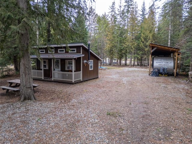 705 Waterfront Road, Troy, MT 59935