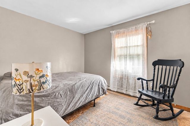 96 Mendall Rd, Acushnet, MA 02743