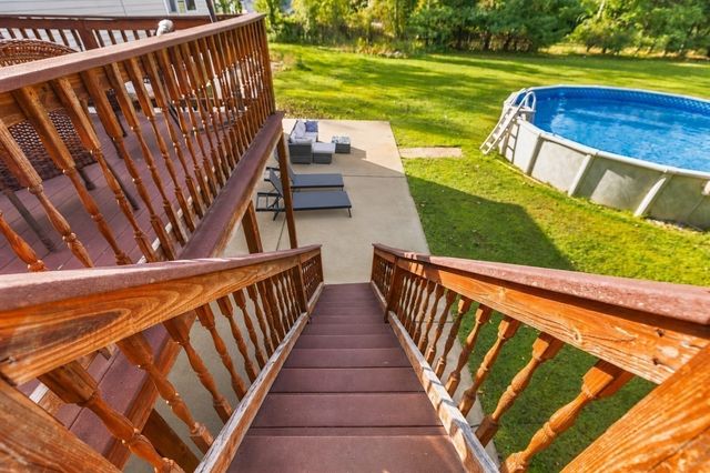 96 Mendall Rd, Acushnet, MA 02743