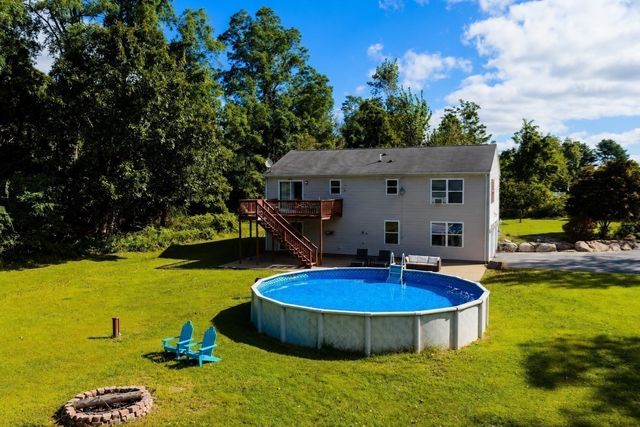 96 Mendall Rd, Acushnet, MA 02743