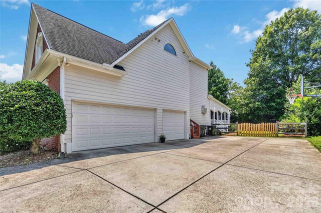 16511 Segars Lane, Huntersville, NC 28078
