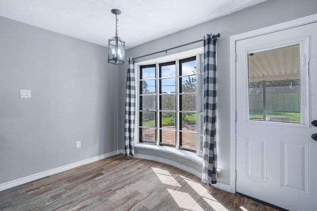 1413 21st Avenue N, Texas City, TX 77590