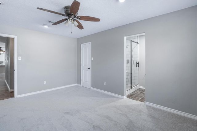 1413 21st Avenue N, Texas City, TX 77590