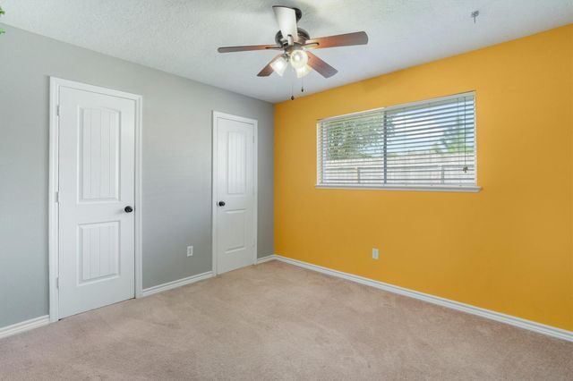 1413 21st Avenue N, Texas City, TX 77590