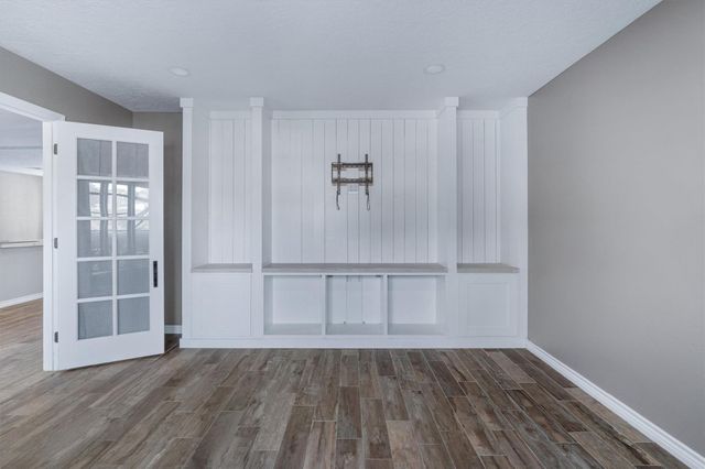 1413 21st Avenue N, Texas City, TX 77590