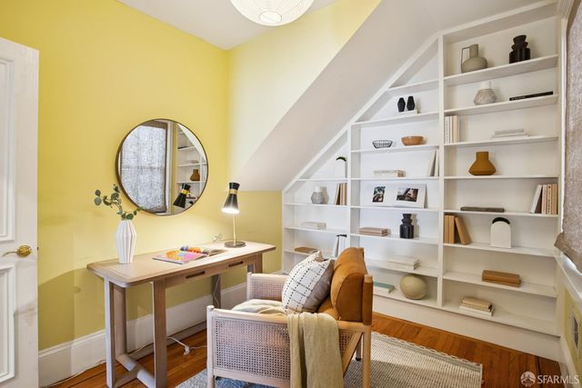 907 Douglass Street, San Francisco, CA 94114