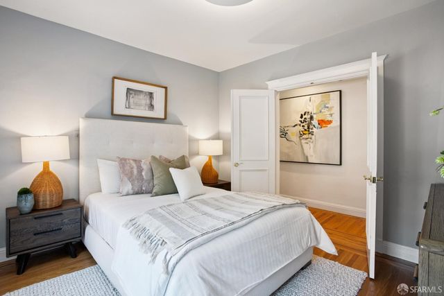 907 Douglass Street, San Francisco, CA 94114