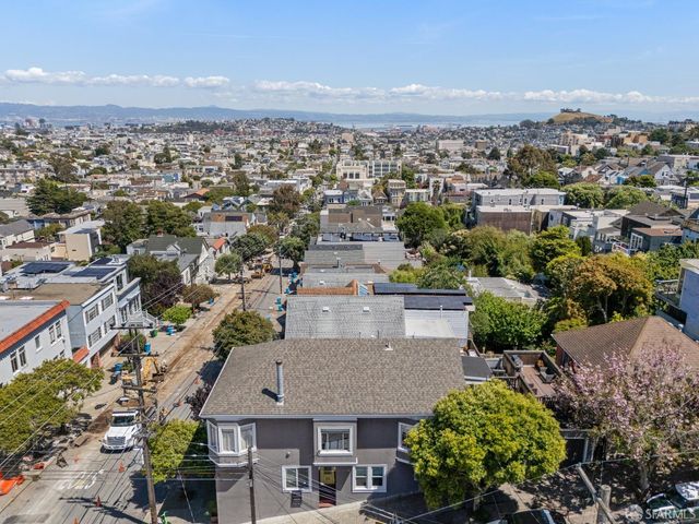 907 Douglass Street, San Francisco, CA 94114