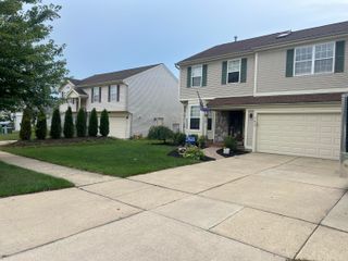 7410 Lochmoor Drive, Ypsilanti, MI 48197