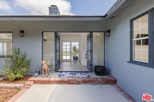 3710 Glenridge Drive, Los Angeles, CA 91423