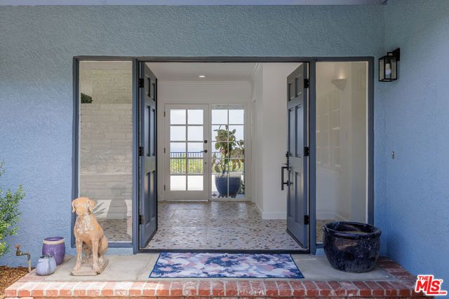 3710 Glenridge Drive, Los Angeles, CA 91423