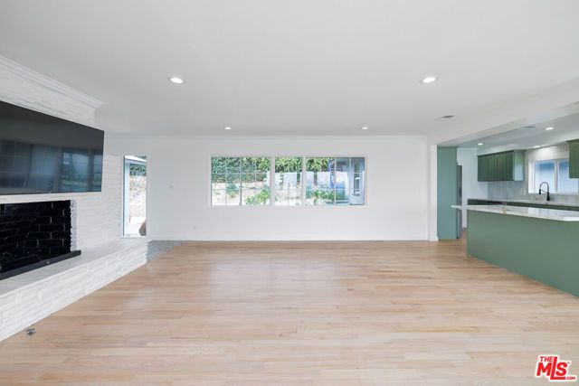 3710 Glenridge Drive, Los Angeles, CA 91423