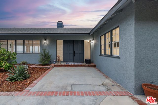 3710 Glenridge Drive, Los Angeles, CA 91423