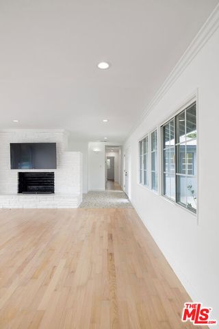 3710 Glenridge Drive, Los Angeles, CA 91423