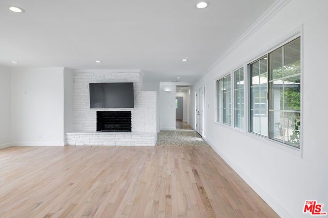 3710 Glenridge Drive, Los Angeles, CA 91423