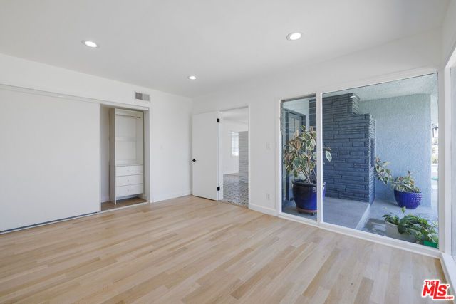 3710 Glenridge Drive, Los Angeles, CA 91423